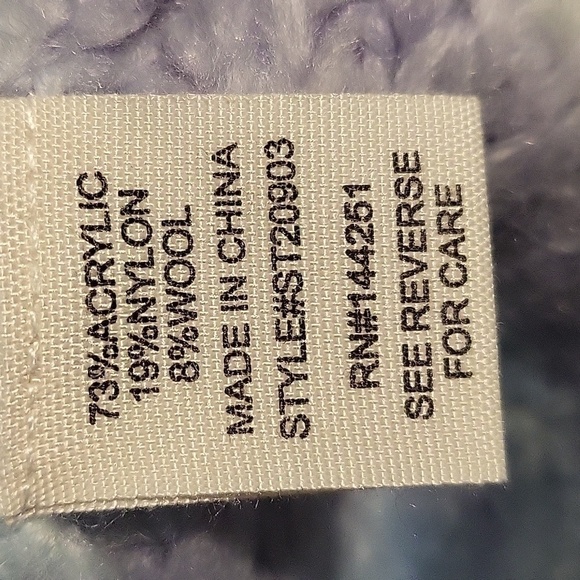 Jessica Simpson Lavender Lt. Blue and White Pastel Oversize Sweater - Size S - Picture 6 of 7